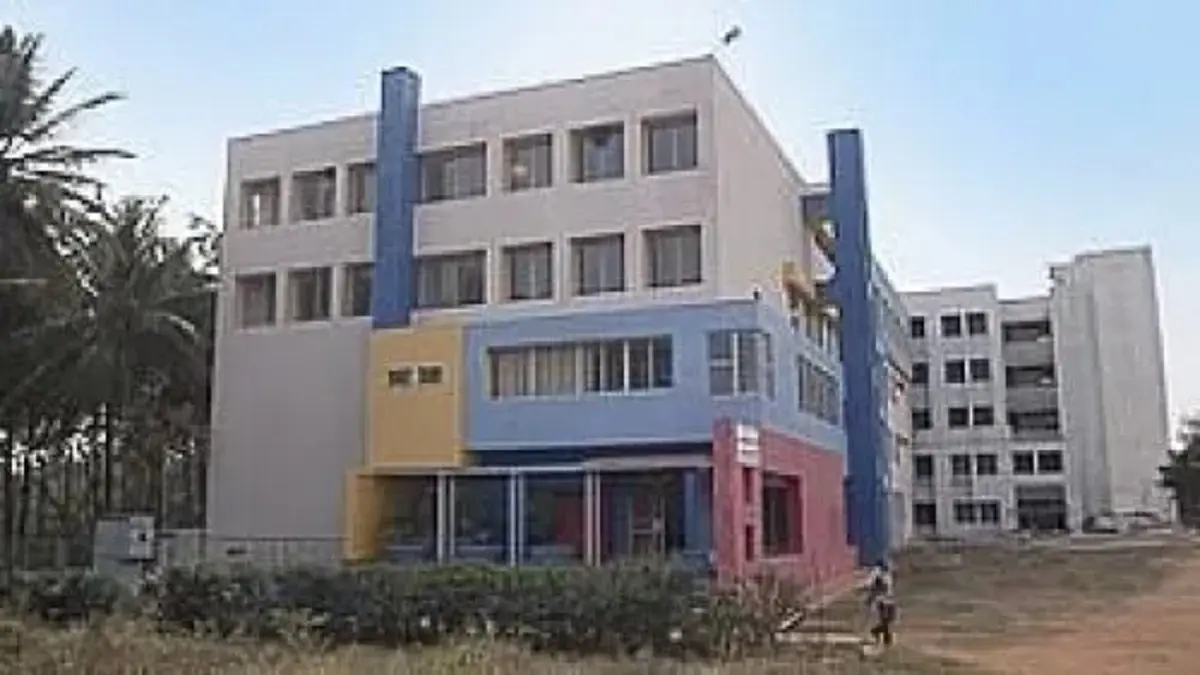 Smt. Nagarathnamma School of Nursing Bangalore