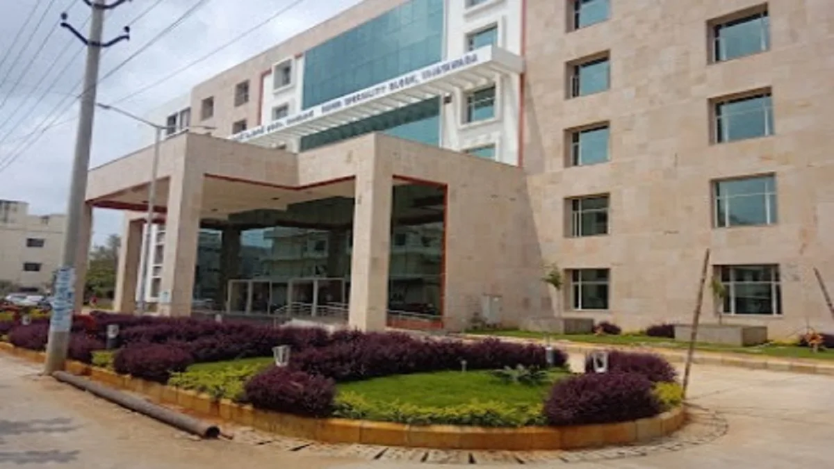 Dr. C. Sobhanadri Siddhartha College of Nursing Krishna