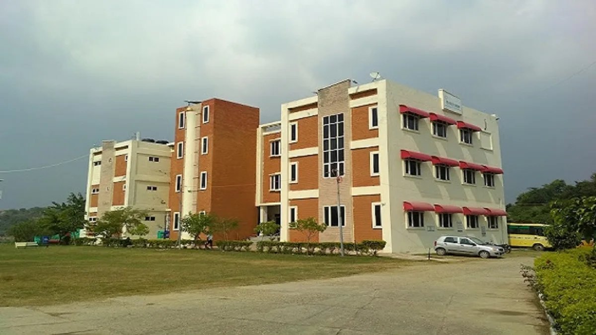 Himcapes College of Nursing Una