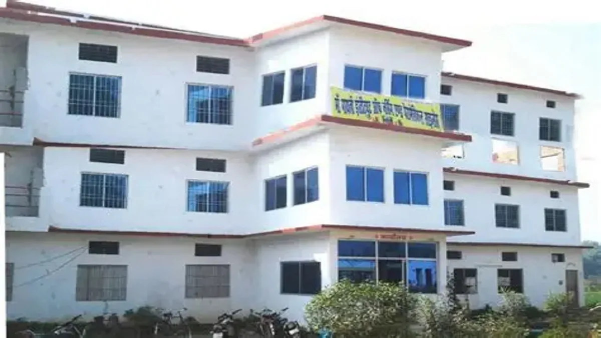 Maa Gayatri Institute of Nursing and Paramedical Sciences Gonda
