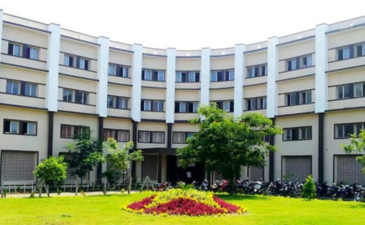 Smt. Radhikabai Meghe Memorial College of Nursing Sawangi