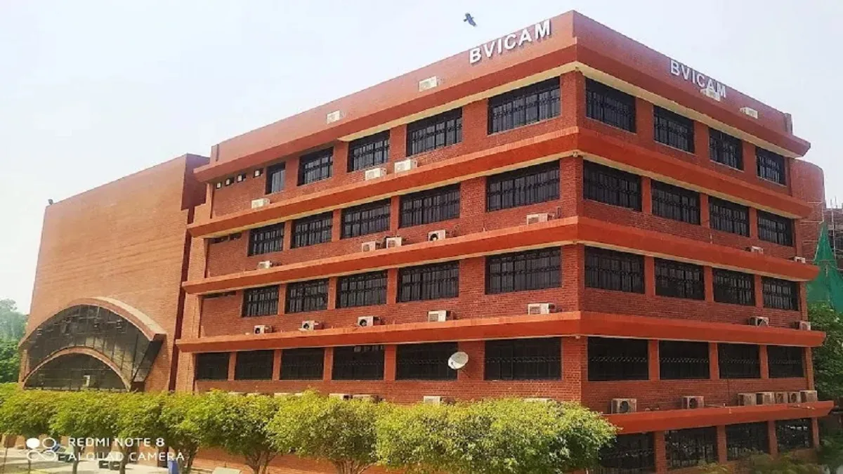 Bharati Vidyapeeth’s Institute of Computer Applications and Management New Delhi